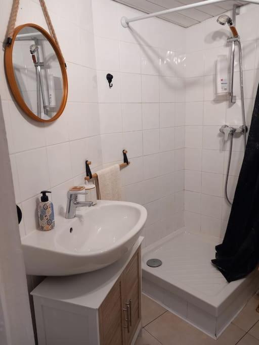 Апартаменты Appart Fonctionnel Et Familial Безье Экстерьер фото